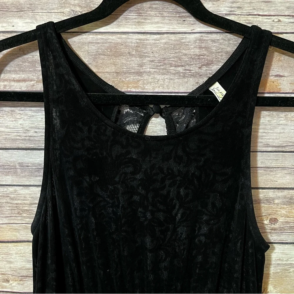 Free People questions leave
